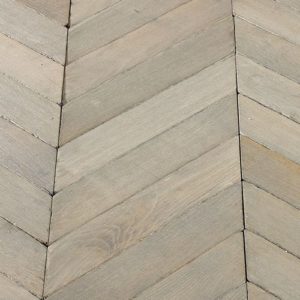 Parquet Point de Hongrie-vieux gris largeur 70 mm par chêne de l'est