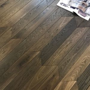 Parquet avec motifs Route 4 - Point de Hongrie revisité par chêne de l'est