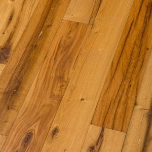 Parquet vrai vieux chêne structuré huilé par chêne de l'est